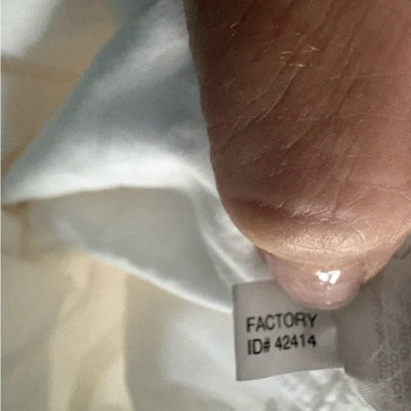 EXPRESS Design Studio Editor trousers pants size 4 lined. White eyelet texture - Picture 8 of 10